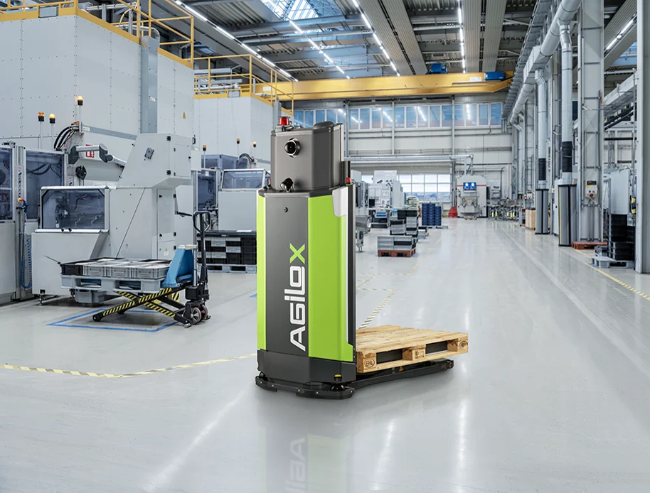Pallet handling on a production floor