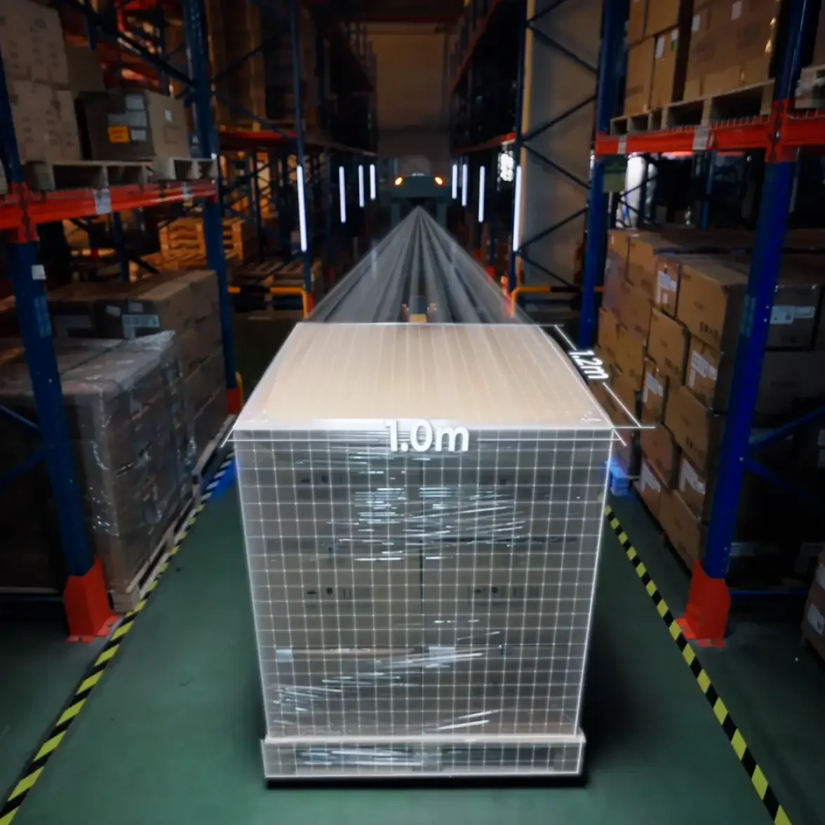 PUDU MP2000 assessing pallet and aisle clearance