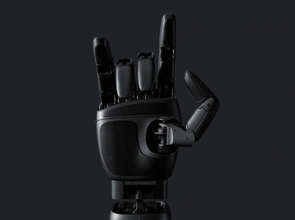 DH11 dexterous end-effector used by the D9.